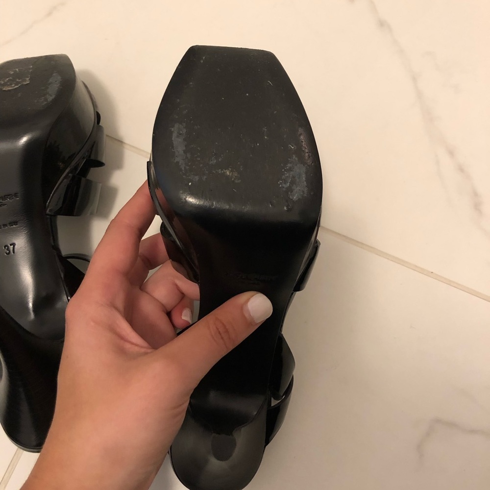 Lightly used YSL patent leather platform sandals - Picture 7 of 7